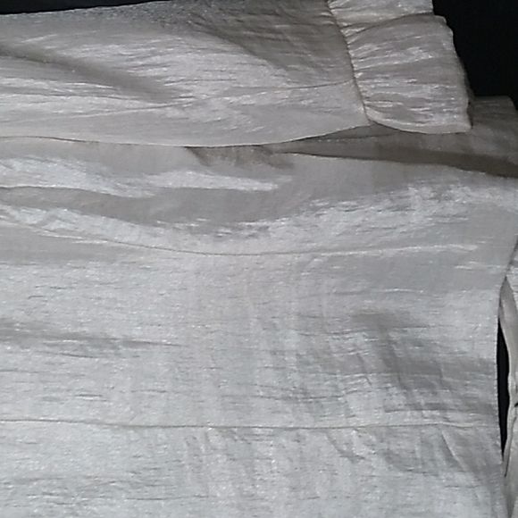 MIDNIGHT VELVET STUNNING OFF WHITE SKIRTSUIT - Picture 9 of 12